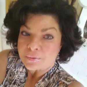 Meet your Posher, Laureen